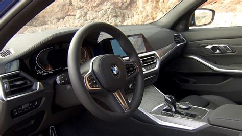 Bmw interior designer bruno amatino said the automaker considered more evolutionary styling but decided to be bolder instead. 2019 BMW 330i M Sport Interior - YouTube