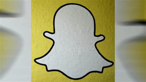 Tap the snapchat tab at the top of the website. Hackers claim to have 100,000 nude Snapchat photos to leak ...