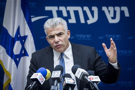 Jair lapid (hebräisch יאיר לפיד ‎; Neuwahlen in Israel, jede Woche eine neue Partei - Fokus ...