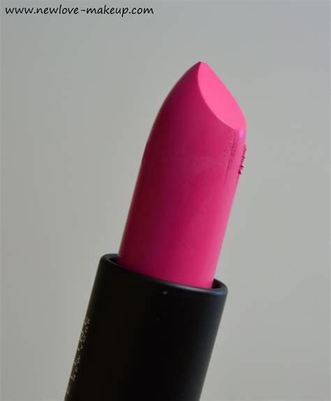 You can upgrade any lipstick with a light dusting with. Maybelline India Vivid Matte Lipstick Vivid2 Neon Pink ...