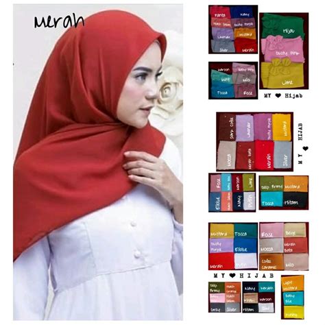 Panduan memilih tudung mengikut warna baju tudung manakala untuk gaya klasik gabungan tudung warna emerald dan baju kuning mustard atau coklat sangat sesuai 3 tudung warna burgundy warna burgundy atau coklat kemerah merahan ini sesuai dipandankan dengan baju. Jilbab Yg Cocok Untuk Baju Warna Merah Bata - Voal Motif