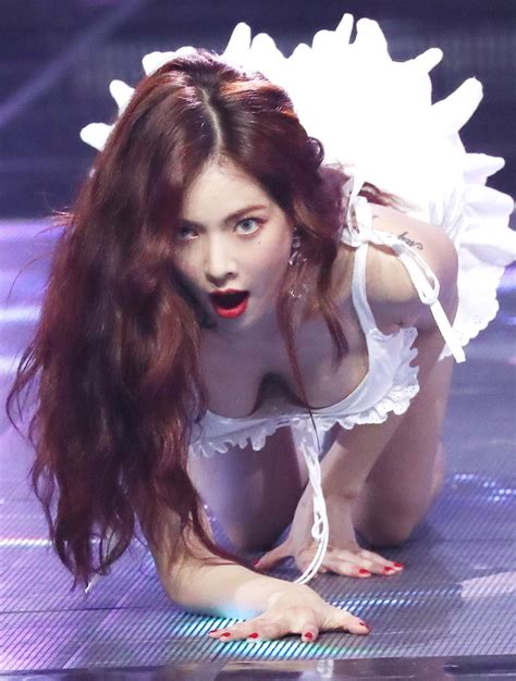 Hyuna's official facebook page / 현아 공식 페이스북. 70+ Hot Pictures Of Hyuna Which Will Make You Drool For ...