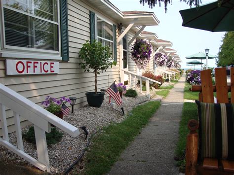 Maybe you would like to learn more about one of these? Tawas Cabins: Young's Getaway Sandy Beach Cabins