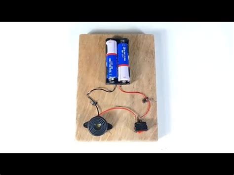 • sekian dulu tutorial tentang panduan cara membuat elektroskop sederhana, jika ada yang kurang jelas silahkan anda tanyakan pada kolom komentar yang sudah disediakan. CARA MEMBUAT BEL LISTRIK SEDERHANA | TUTORIAL DIY - YouTube