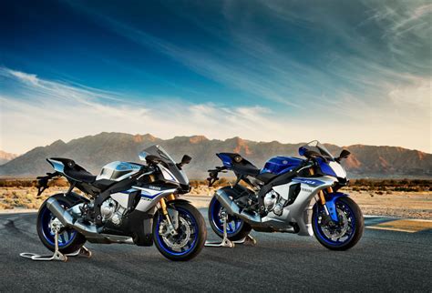 Yamaha yzf r1m bike is now available in india. R1-middle1