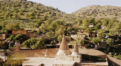 Lalish — lalish, in the bahdinani area of iraqi kurdistan, is the site of the yezidi kurds holiest shrine. Das Lalish-Massaker von 1415: 600 Jahre Überlebenskampf ...