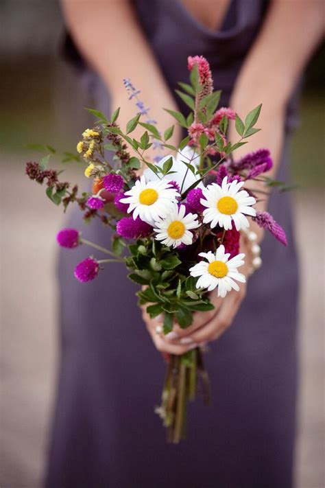 42 prettiest small wedding bouquets to have and to hold. Pretty | Small wedding bouquets, Wedding bouqet ...