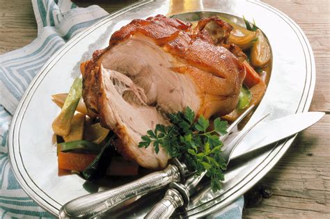 Easter dinner recipes which are unique & delicious are here. Top 30 Traditional Easter Dinner Menu Ideas