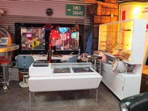 Schau dir unsere auswahl an 50er jahre an, um die tollsten einzigartigen oder spezialgefertigten, handgemachten stücke aus unseren shops zu finden. Fridge Company / Rent 66 Event Deko - 50er Jahre Friseur Salon
