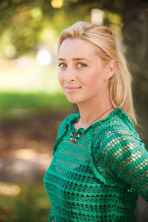 Her most notable role to date is in the tv series offspring , which won her the coveted gold logie for most popular actress in 2013. Asher Keddie | Filmek, képek, díjak | Személyiség adatlap ...