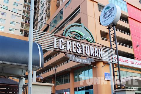 Kl's most traditional neighbourhood published/last edited or updated: Food Review: Line Clear Nasi Kandar Restaurant @ Kampung ...