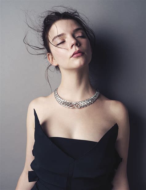 She was born in miami but growing up she split her time between argentina and the uk. 34 Hottest Anya Taylor Joy Bikini Pictures Are Just Too ...