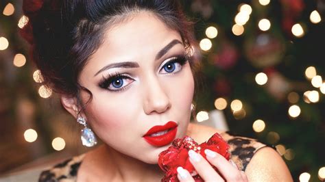 Enchanting Holiday MAKEUP Tutorial! | Charisma Star | Holiday makeup tutorial, Holiday makeup ...