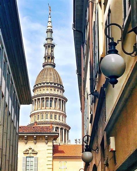 Ti trovi nella regione piemonte provincia di torino. Ecco la bellissima Cupola di San Gaudenzio a Novara . È ...