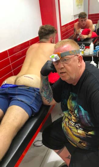 Reckon it's coming home on sunday? An England Fan Got 'It's Coming Home' Tattooed On His Butt ...