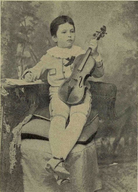 Sunt in grafic lucrarile de construire a pietii george enescu, se lucreaza la montarea structurii metalice. Din amintirile celor care l-au cunoscut pe maestrul George ...