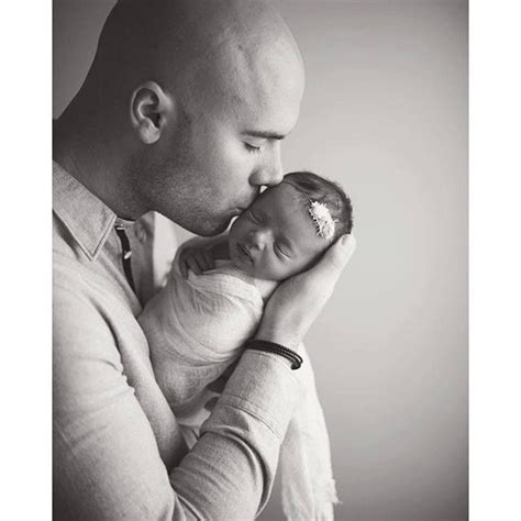 Reported in late 2019 that country music star jana kramer's marriage to nfl player mike caussin was hanging. 021516_-_Jana_Kramer_husband_with_baby_Jolie.jpg (640×640 ...