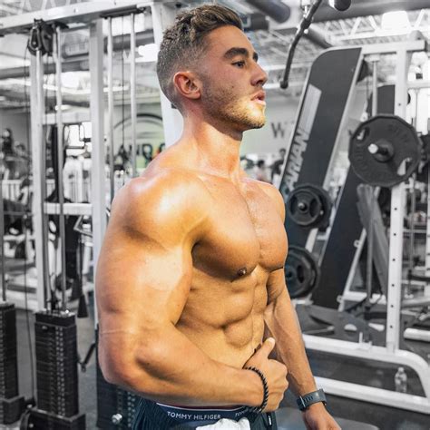 It's hard to imagine the man in these pictures — a men's health cover model, elite crossfit athlete and uk's fittest man with a 210kg back squat and 19:20 5k — once being an overweight teenager. Pin by Tyler on Zac perna | Mens fitness, Online exercise ...