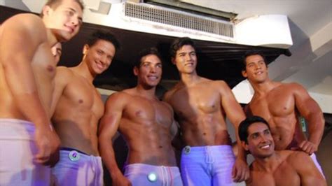 A staple of pop culture, a beauty contest/pageant is a competition where people (usually women, but there are special beauty pageants for men) are judged ( … Venezuela's young men eye beauty contest success - BBC News