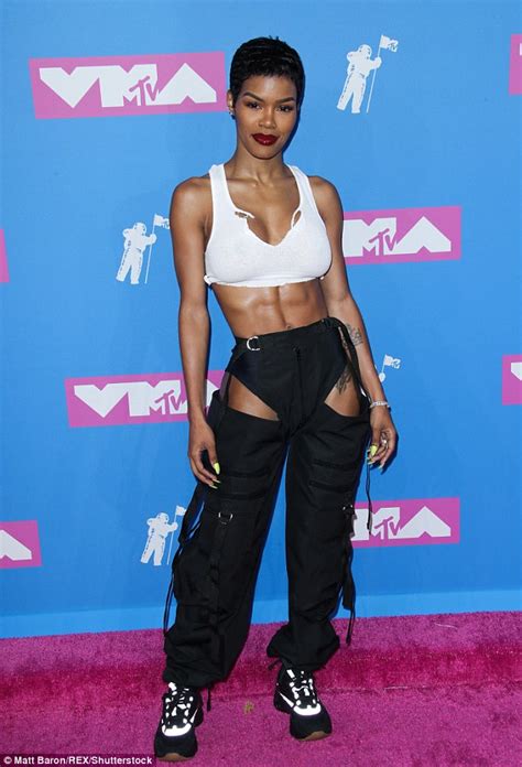 Teyana taylor shared visuals with her 9.8 million instagram followers to announce her latest venture with pretty little thing as their newest brand the singer's top is cropped at the end of her chest, showing off her famous, washboard abs. MTV VMAs: Teyana Taylor flaunts defined six-pack abs in ...