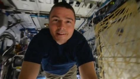 The last part, a bigelow module was added in 2016. Raumstation von innen: Astronaut schwebt durch die ISS ...