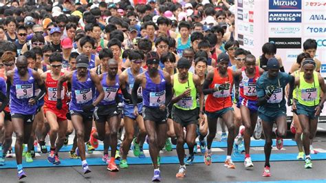 マラソン競走例文帳に追加 a marathon race発音を聞く ベルリンマラソン例文帳に追加 berlin marathon発音を聞く 東京マラソンを走る | 毎日新聞「経済プレミア」