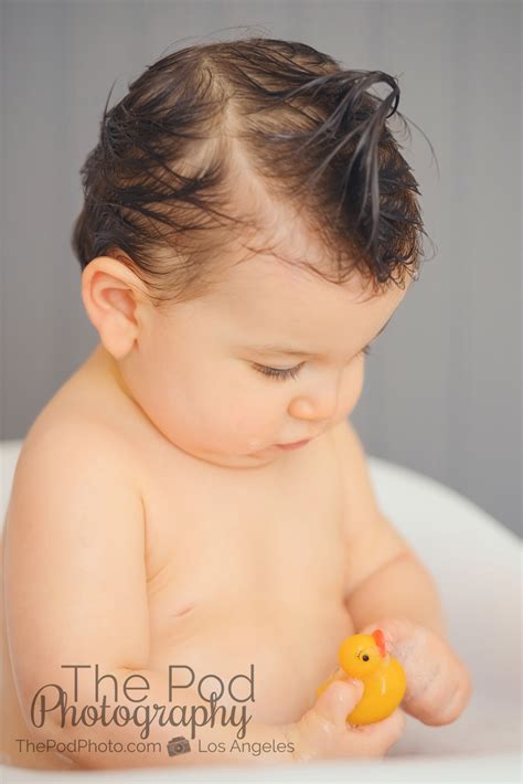 Baby bathtubs help parents make bathing their little one a whole lot easier. West LA Baby Photographer | Splash Sessions on Mini ...