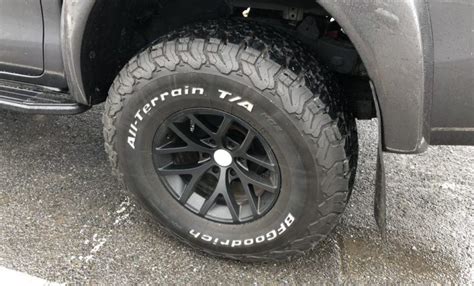 Light truck tires lesser than 17 inches in diameter can weigh in at around 35 pounds. Best All Terrain Tires 2021 Light Truck & SUV's For Off Road
