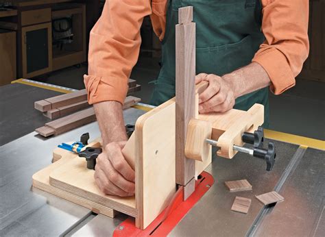 Using a straight edge, mark a parallel line at this distance along the right edge of the plywood. Adjustable Tenoning Jig | Woodworking Project | Woodsmith Plans