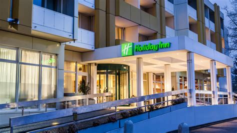 Free wifi in public areas and free self parking are also provided. Holiday Inn München - Süd (München) • HolidayCheck (Bayern ...