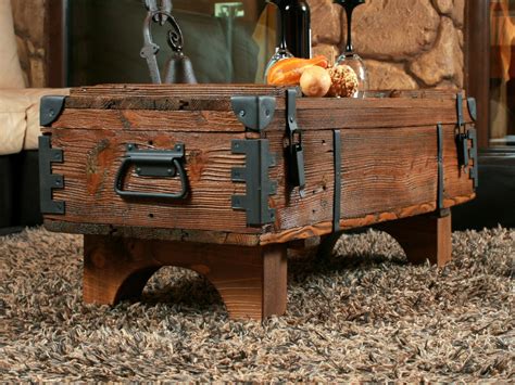 Der shabby chic wirkt besonders modern und zeichnet sich durch pastellfarbene lacke aus, die stellenweise abgerieben sind und daher gebraucht aussehen. Pin on Gefällt mir auch