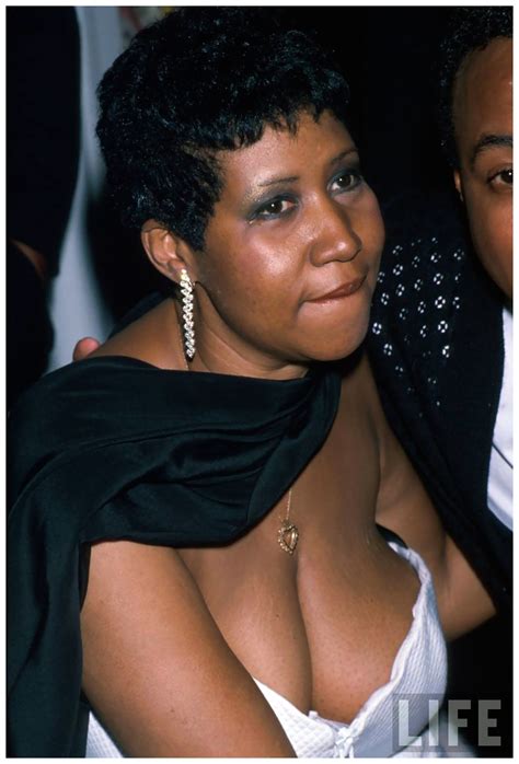 Aretha franklin — respect 02:25. Color | © Jazzinphoto | Pagina 36