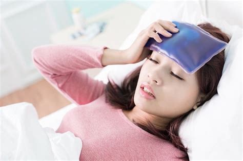 Haid tidak lancar atau haid tidak teratur mungkin bukanlah hal yang aneh bagi wanita. 12 Sebab Kenapa Haid Datang Lewat, Perempuan Wajib Alert ...