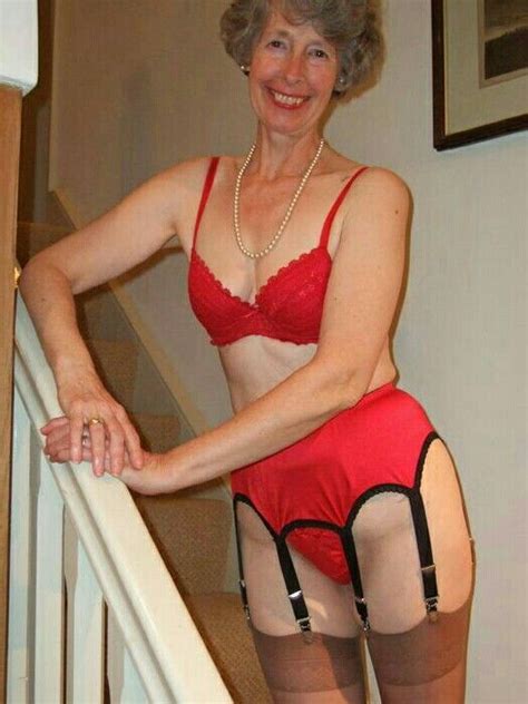 Blonde milf mature wife old toys dirty talk mmf swinger cougar cuckold sharing cub. Pin on Sissy adores older Women