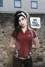 2011 starb amy winehouse im alter von 27 jahren an einer alkoholvergiftung in ihrer wohnung. Amy Winehouse: Drogen nicht die Todesursache - laut.de - News