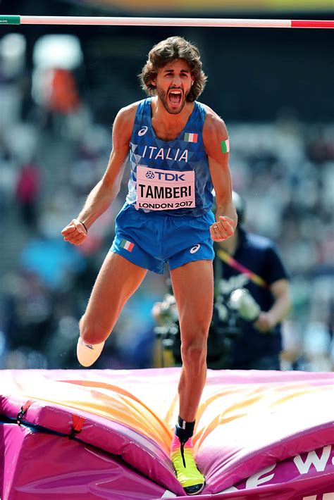 Il campione italiano di atletica, specializzato nella disciplina del salto in alto, è finito sotto i ferri. Ai mondiali di Londra Tamberi salta 2,29 ma non basta per ...