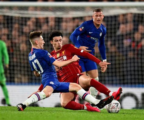 Chelsea beat liverpool in a confident display at stamford bridge the blues advanced thanks to goals from willian and ross barkley, as billy gilmour impressed in midfield. Chelsea 2-0 Liverpool AS IT HAPPENED: Billy Gilmour shines as Liverpool suffer FA Cup KO ...