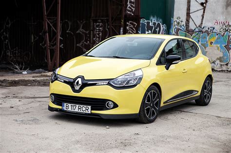 Arabic, czech, german, danish, english, spanish, finnish, french, greek. 506_TC - RENAULT - fata _MG_2500 - AutoExpert