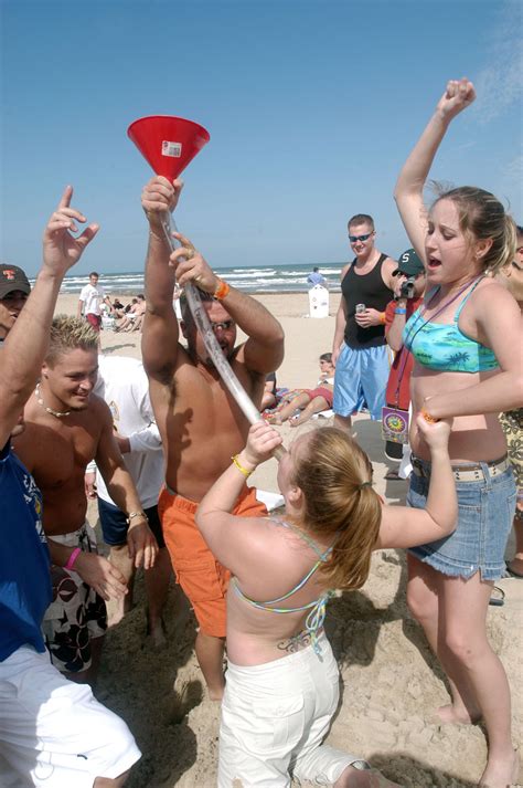 Submitted 7 years ago by uranus86. The best (and worst) of spring break: A visual history ...