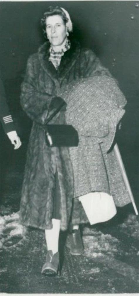 Prince philip of greece and denmark was born at villa mon repos on the greek island of corfu on 10 june 1921, the only son and fifth and final child of prince andrew of greece and denmark and princess alice of battenberg. Sophie | Schwestern, Prinz, Hannover