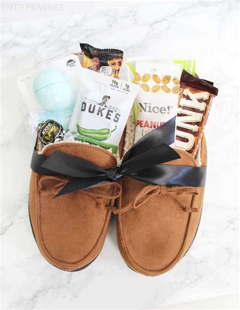 Shop the top christmas gifts 2020 that he never knew he wanted, but will love! Slippers Gift Idea for Him - Pretty Providence