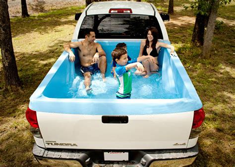 Apr 12 2021, 1:11 pm apr 12 2021, 1:16 pm april 12 2021, 1:11 pm april 12 2021, 1:16 pm Pick-up Pools: tover een pick-up truck om in een zwembad ...