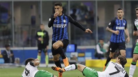 He has been replaced by manchester united. Valencia / Dos gigantes de Europa, a por Joao Cancelo