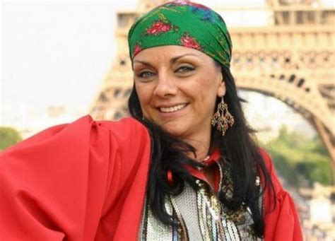 Îndrăgita actriță carmen tănase, din serialul fructul oprit, invitată la ediția eveniment iumor, a prezentat un carmen tănase a vorbit la sinteza zilei, despre efectele pandemiei asupra copiilor. Astazi, la Happy Hour : Tot showbiz-ul romanesc o ...
