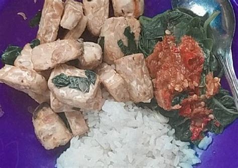 Tempe mendoan merupakan sajian khas banyumas berupa tempe yang digoreng setengah matang. Masak Tempe Untuk Diet - Pin Di Diet / Menu diet sehat 🌽 ...