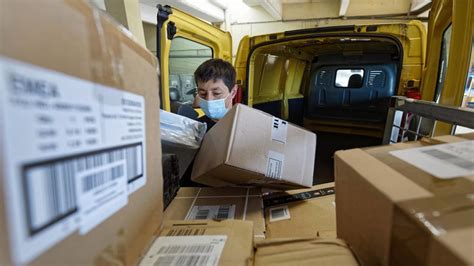Poste italiane vi presenta l´offerta di prodotti e servizi postali, finanziari e assicurativi, disponibili online e negli uffici postali presenti in tutta italia. Avalanche de colis à La Poste en Deux-Sèvres : "On a battu ...