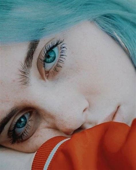 Born december 18, 2001) is an american singer and songwriter. billie eilish Билли Эйлиш 比利埃利希 بيلي ايليش बिली इलिश ビリー ...