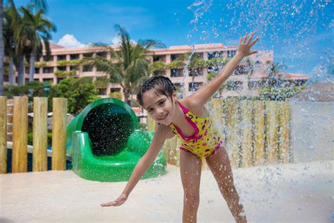 Gathering with friends and family or slipping away with your sweetheart has never been easier or more affordable. 16 Best All-Inclusive Mexico Resorts With Water Parks | 2020