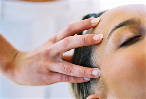 From rejuvenating damaged hair from uv, drugstore products or excessive heat {hair styling tools} , you've come to the right place! SCALP TREATMENT | Eurosense Hair Studio