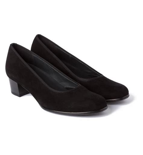 Junge schwarzbären klettern im falle einer drohenden gefahr deswegen auf bäume. Klassischer Pumps Schwarz (normal) - Hallux Valgus Schuhe